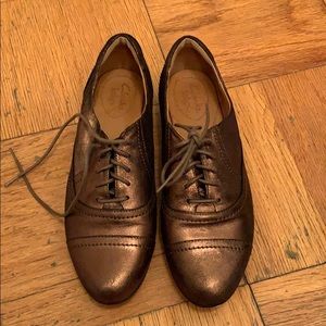 Clarks Bronze/ Copper  Distressed Leather Oxfords